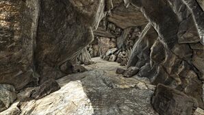 Arch Crystal Cave (Ragnarok).jpg